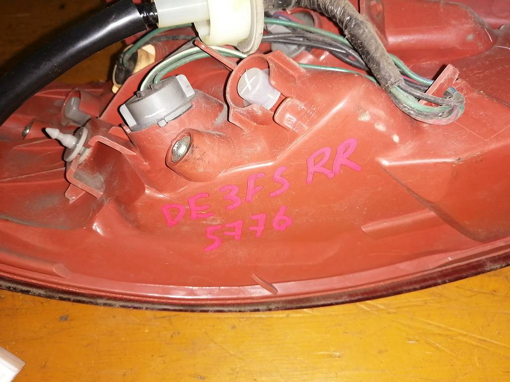 DEMIO DE3FS СТОП ПРАВЫЙ 5776 Mazda Demio