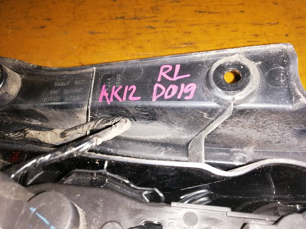 MARCH AK12 СТОП ЛЕВЫЙ D019 Nissan March