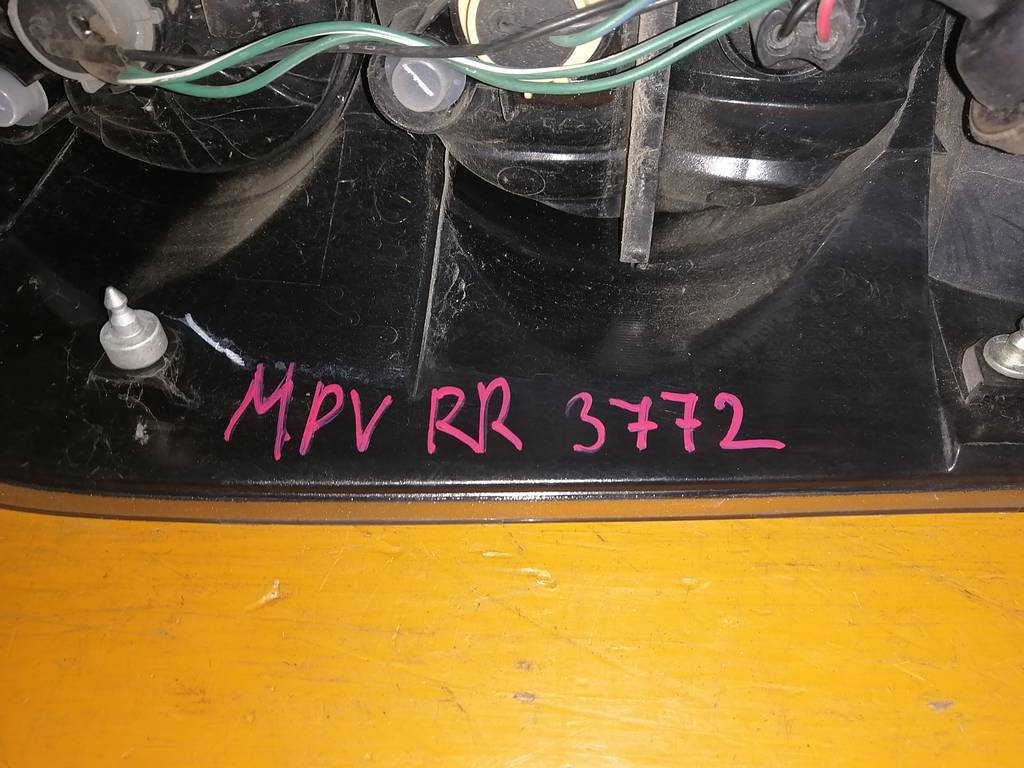 MPV LW3W СТОП ПРАВЫЙ 3772 Mazda MPV