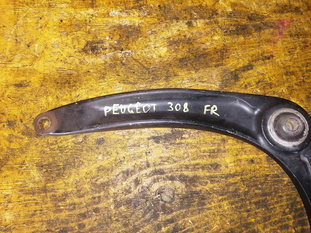 PEUGEOT 308 4A РЫЧАГ ПЕРЕДНИЙ ПРАВЫЙ Peugeot 308