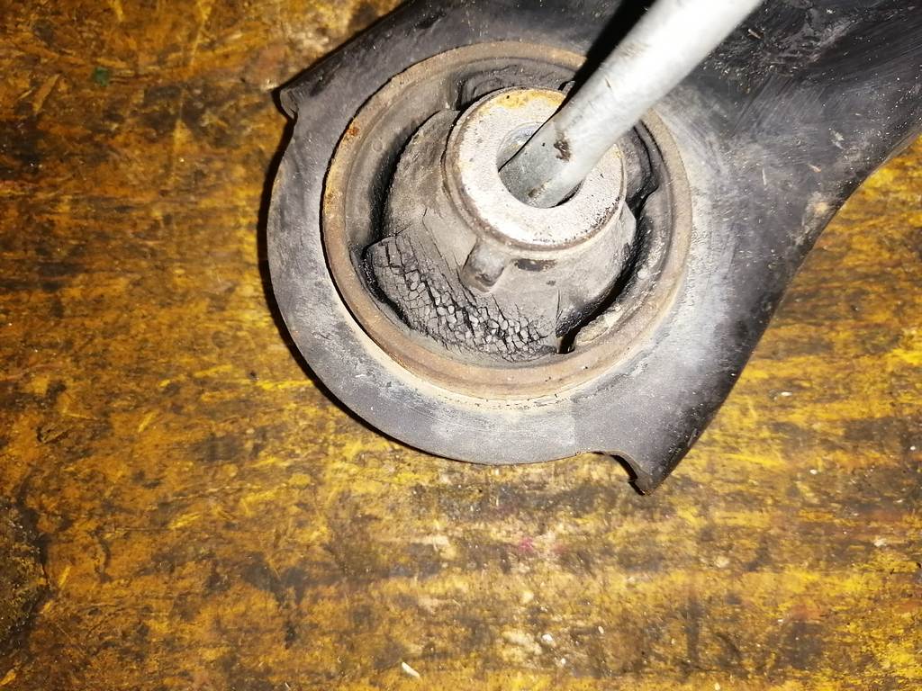 Подвеска Nissan Cube