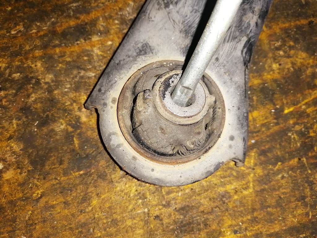 Подвеска Nissan March
