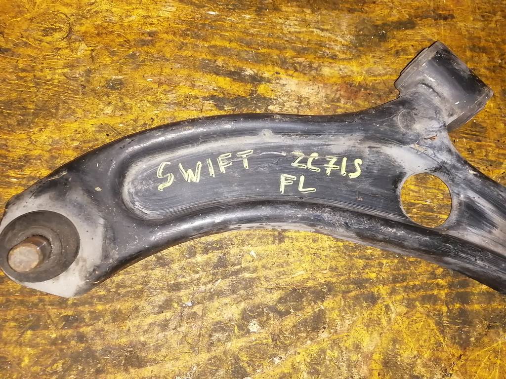 SWIFT ZC71S РЫЧАГ ПЕРЕДНИЙ ЛЕВЫЙ Suzuki Swift