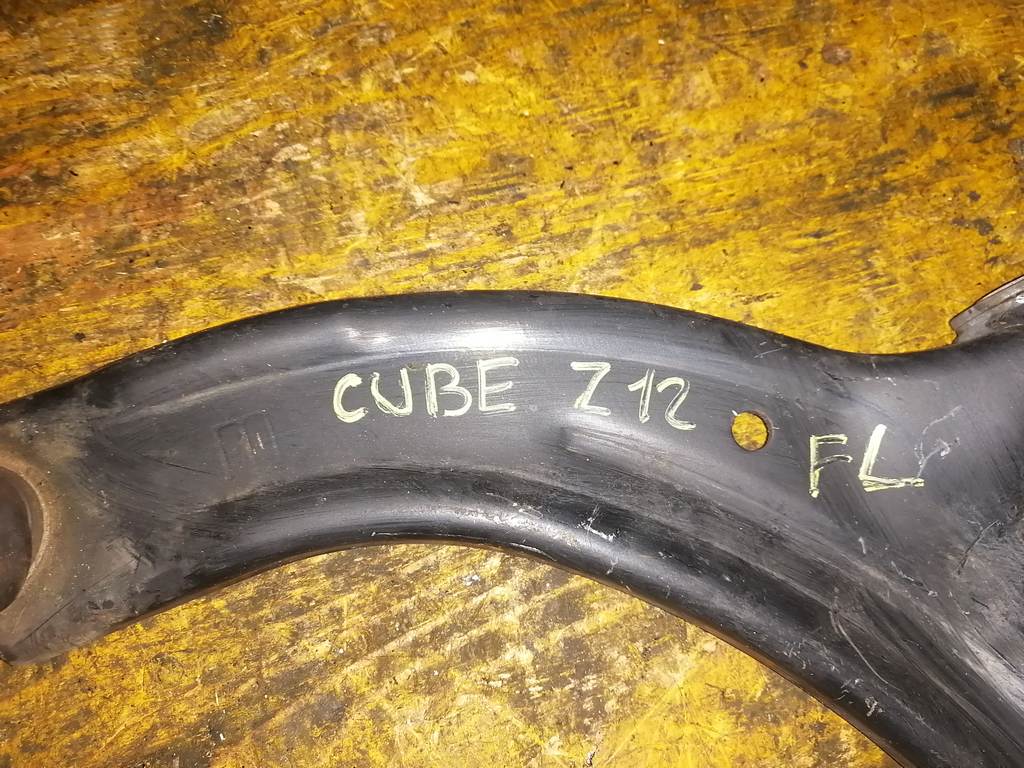 CUBE Z12 РЫЧАГ ПЕРЕДНИЙ ЛЕВЫЙ Nissan Cube