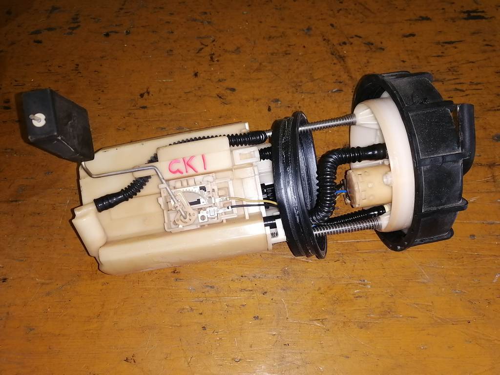 бензонасос Honda Mobilio Spike