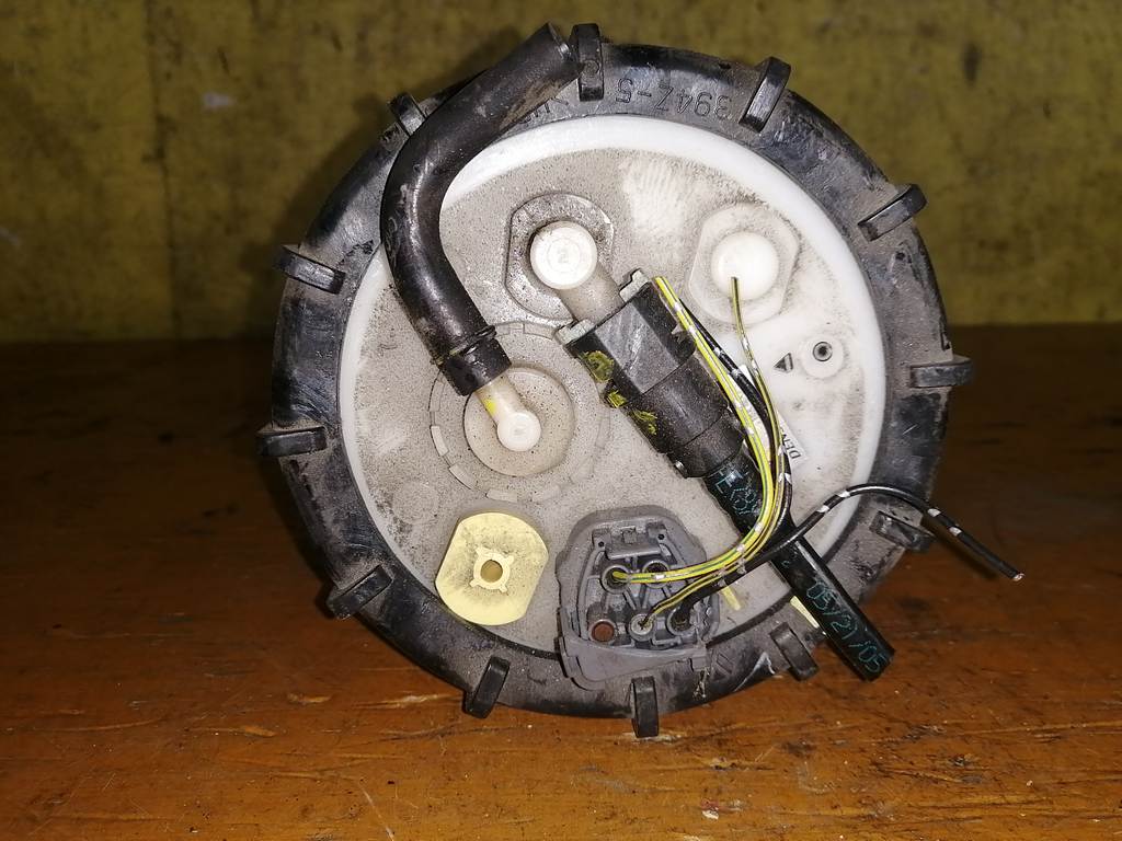 MOBILIO SPIKE GK1 БЕНЗОНАСОС 17708-SAA-003 ДЕФЕКТ Honda Mobilio Spike