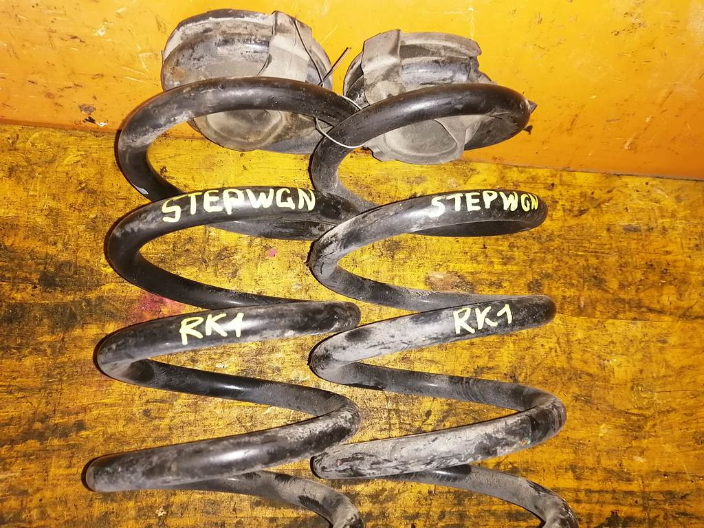 STEPWGN RK1 ПРУЖИНА (ПАРА) Honda Stepwgn