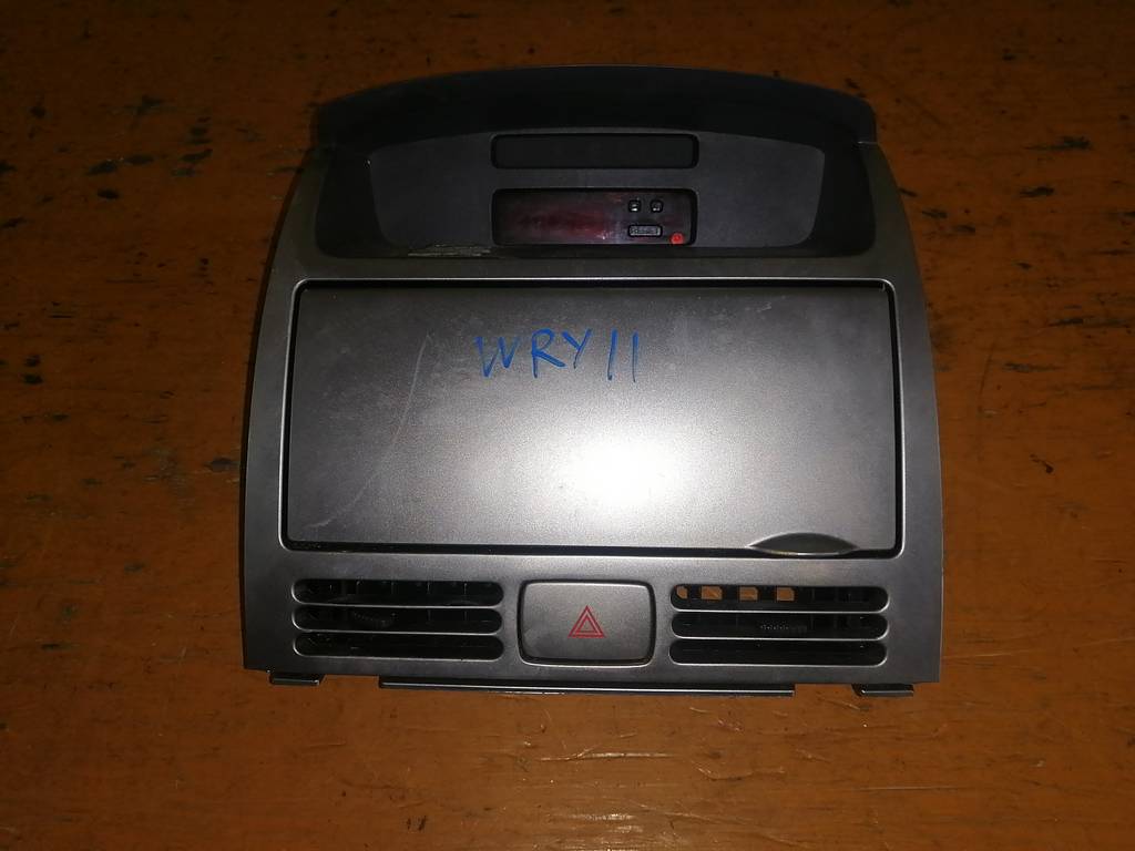 часы Nissan Wingroad