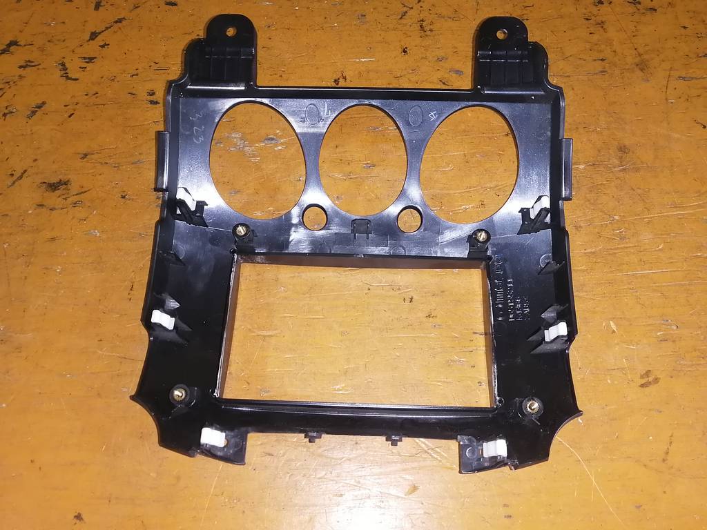 DEMIO DE3FS КОНСОЛЬ МАГНИТОФОНА Mazda Demio