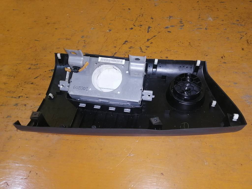 Салон Suzuki Swift