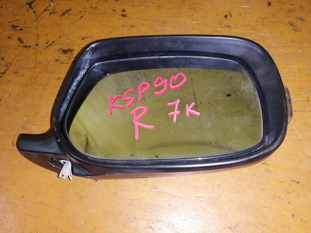 зеркало Toyota Vitz