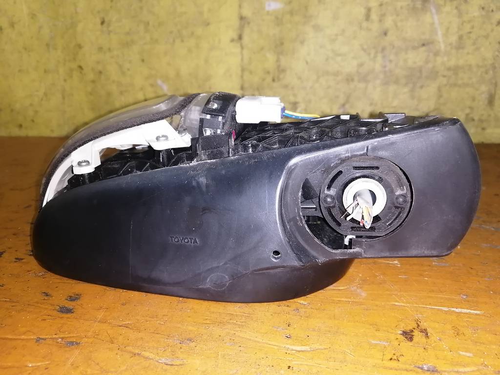 Кузов Toyota Vitz