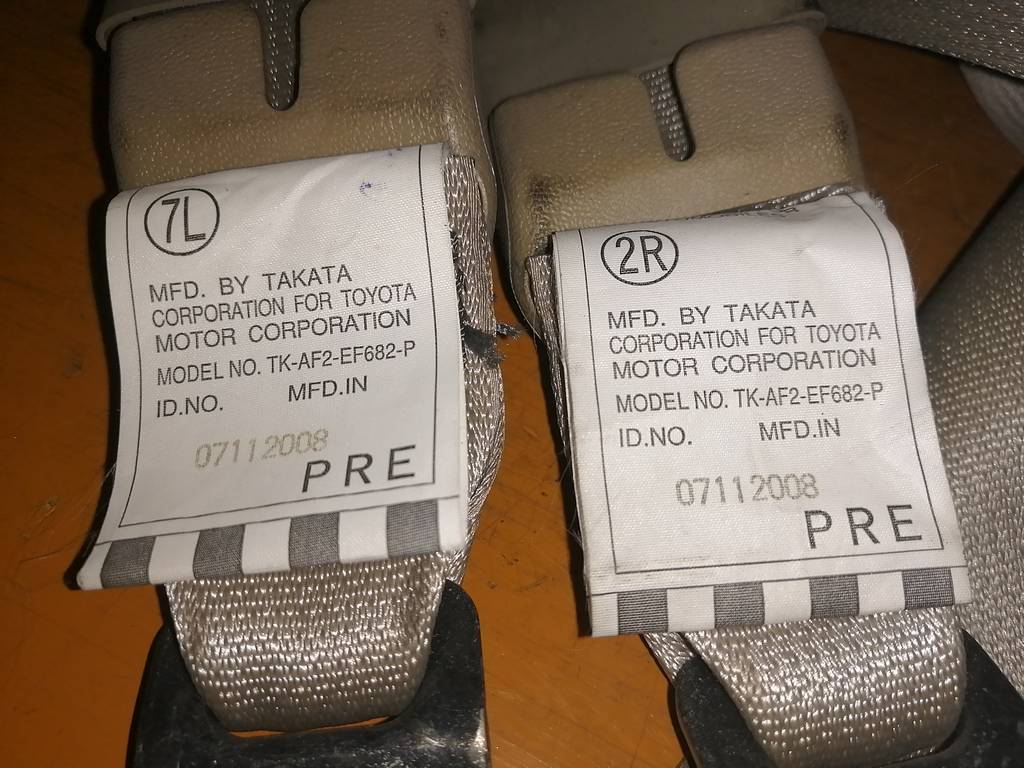 Салон Toyota Vitz