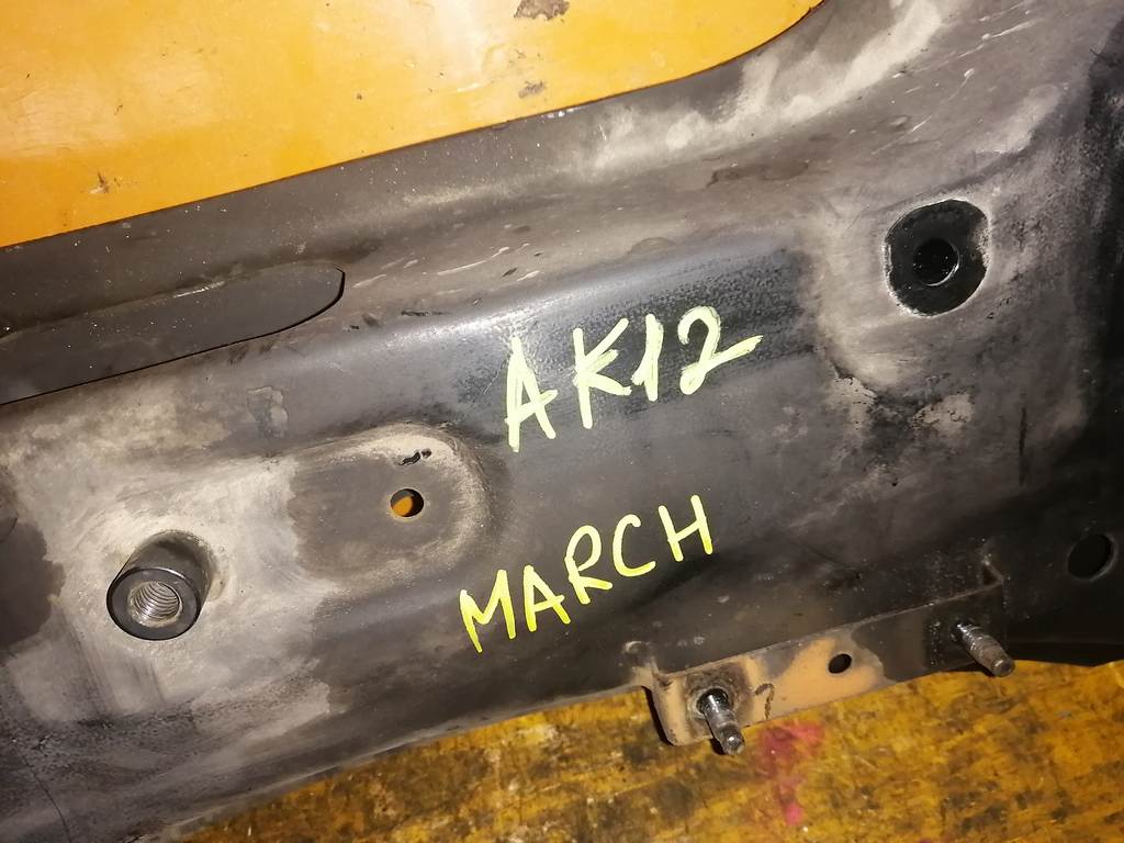 MARCH AK12 БАЛКА ПОПЕРЕЧНАЯ Nissan March