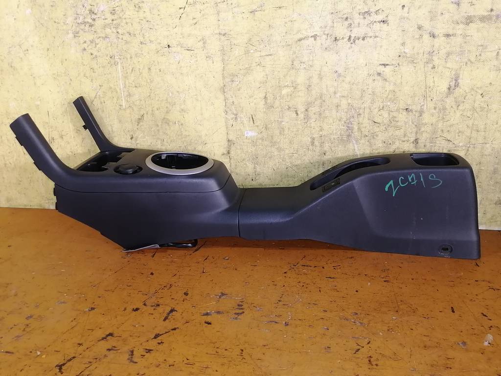SWIFT ZC71S КОНСОЛЬ МЕЖДУ СИДЕНИЙ Suzuki Swift
