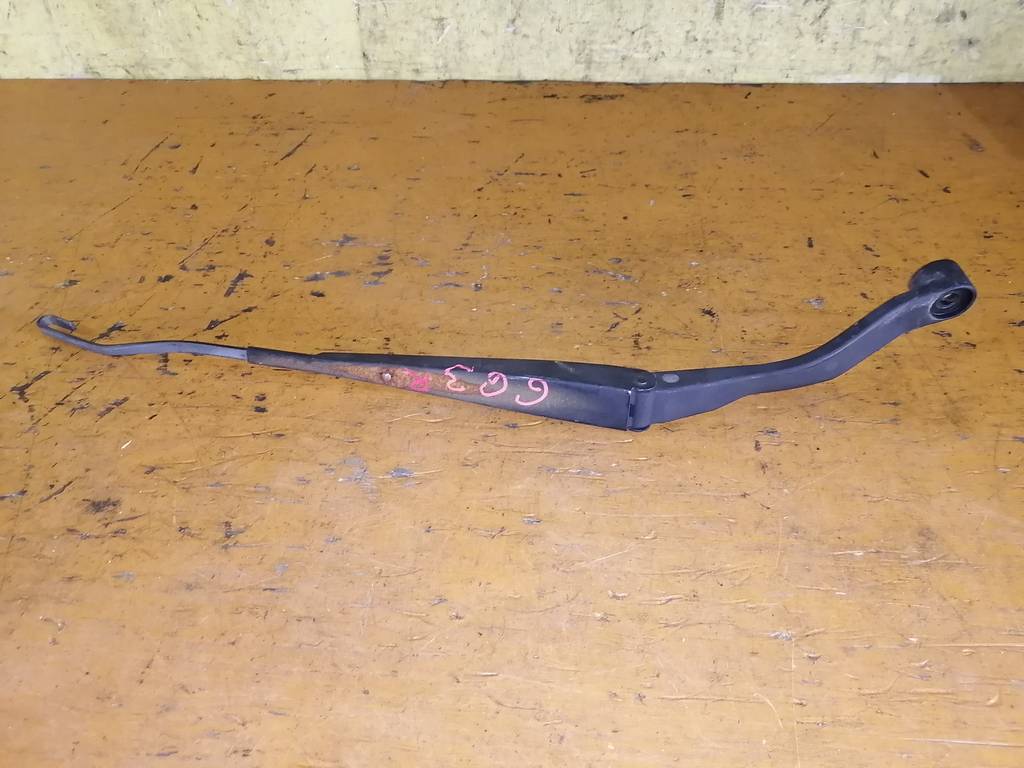 поводок дворника Subaru Impreza