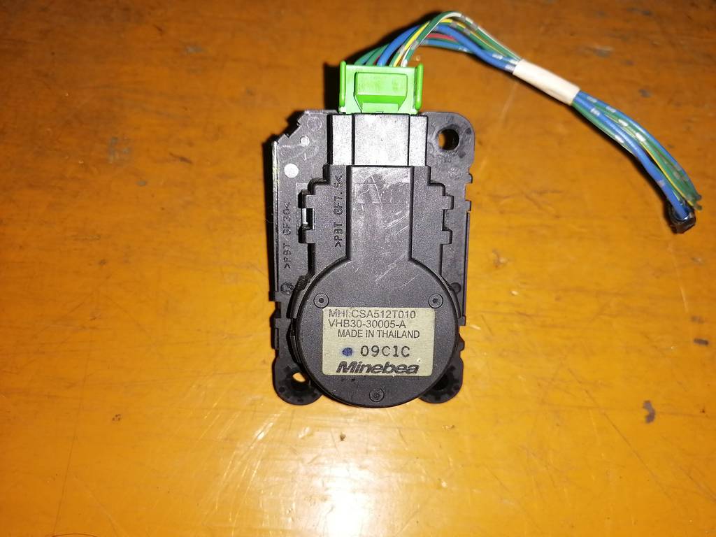GALANT FORTIS CX3A СЕРВОПРИВОД ЗАСЛОНОК ПЕЧКИ CSA512T010 Mitsubishi Galant Fortis