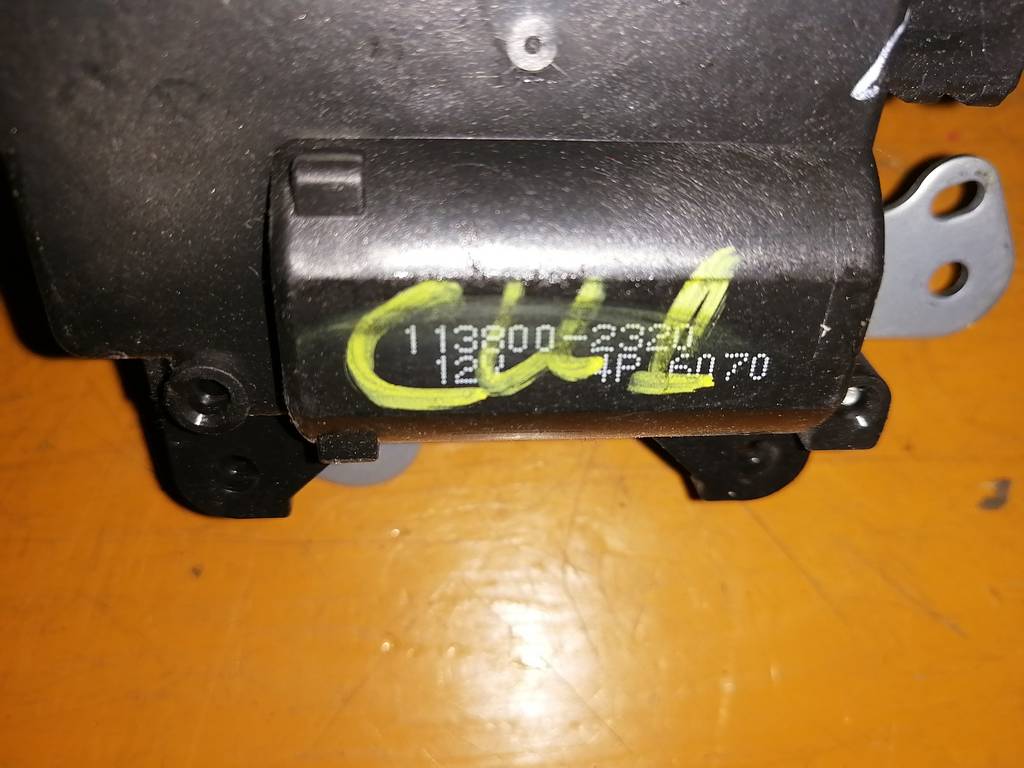 ACCORD CU1 СЕРВОПРИВОД ЗАСЛОНОК ПЕЧКИ 113800-2320 Honda Accord