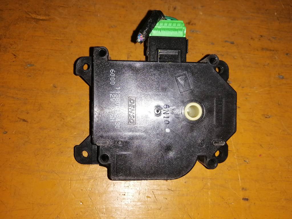 FREED GB3 СЕРВОПРИВОД ЗАСЛОНОК ПЕЧКИ 113800-2430 Honda Freed