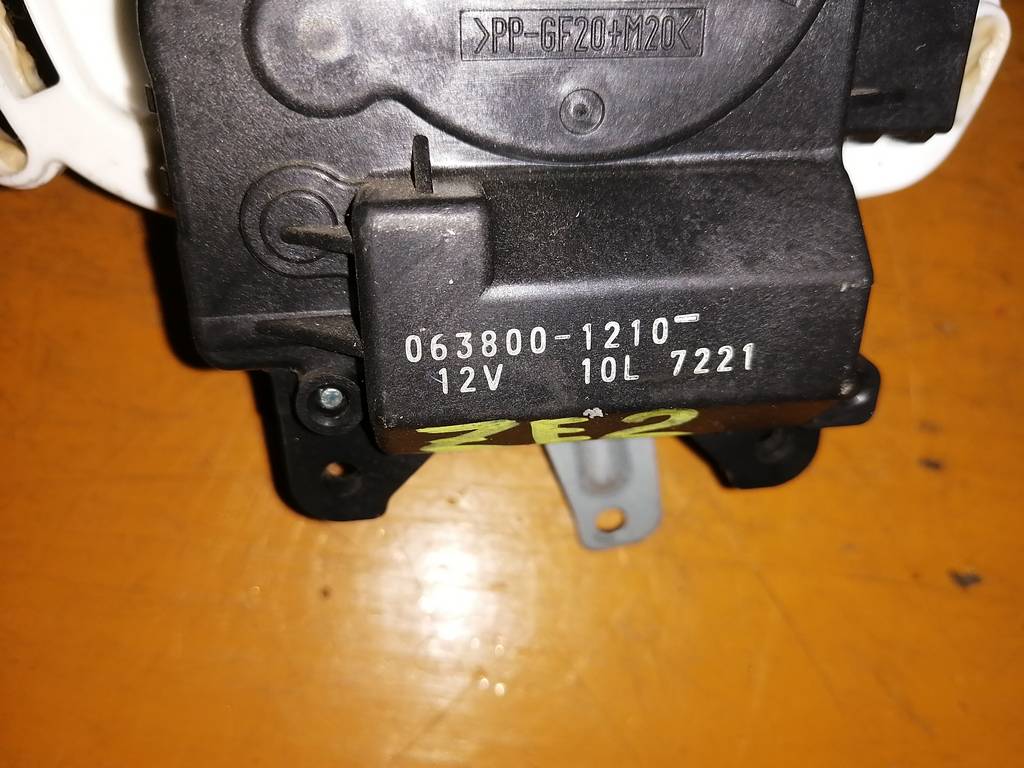 INSIGHT ZE2 СЕРВОПРИВОД ЗАСЛОНОК ПЕЧКИ 063800-1210 Honda Insight