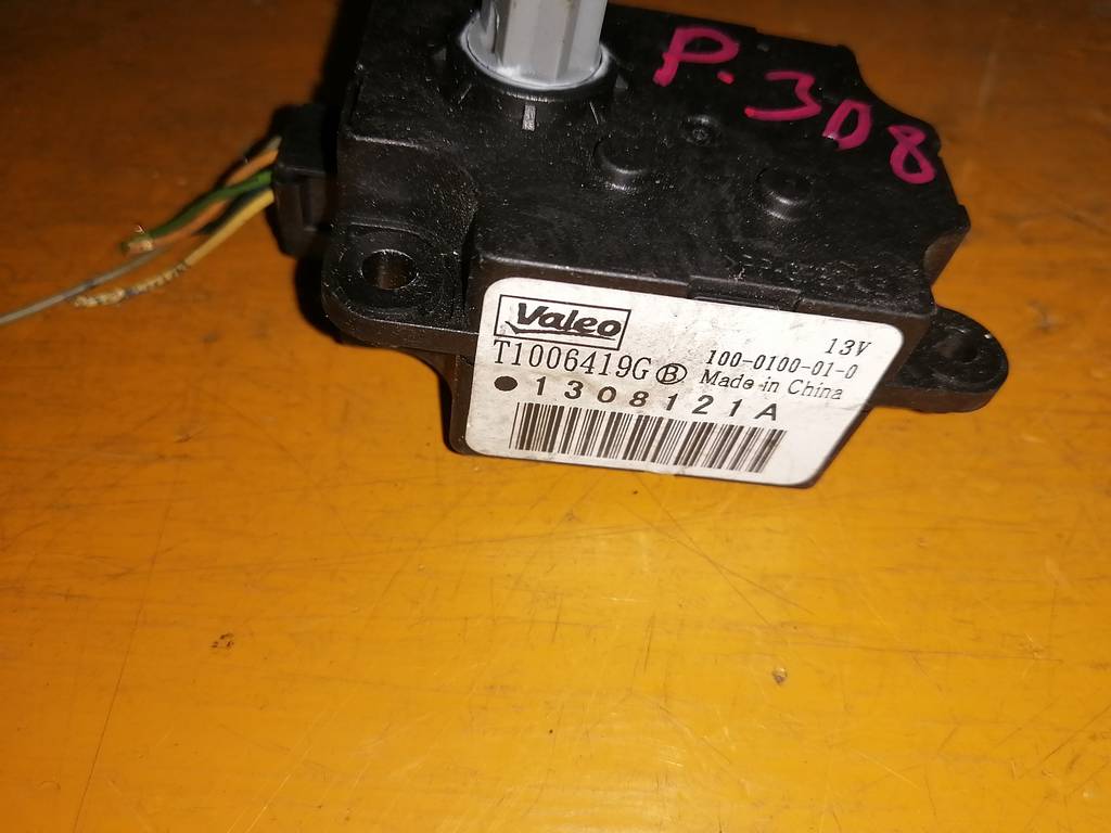 PEUGEOT 308 4A СЕРВОПРИВОД ЗАСЛОНОК ПЕЧКИ T1006419G Peugeot 308