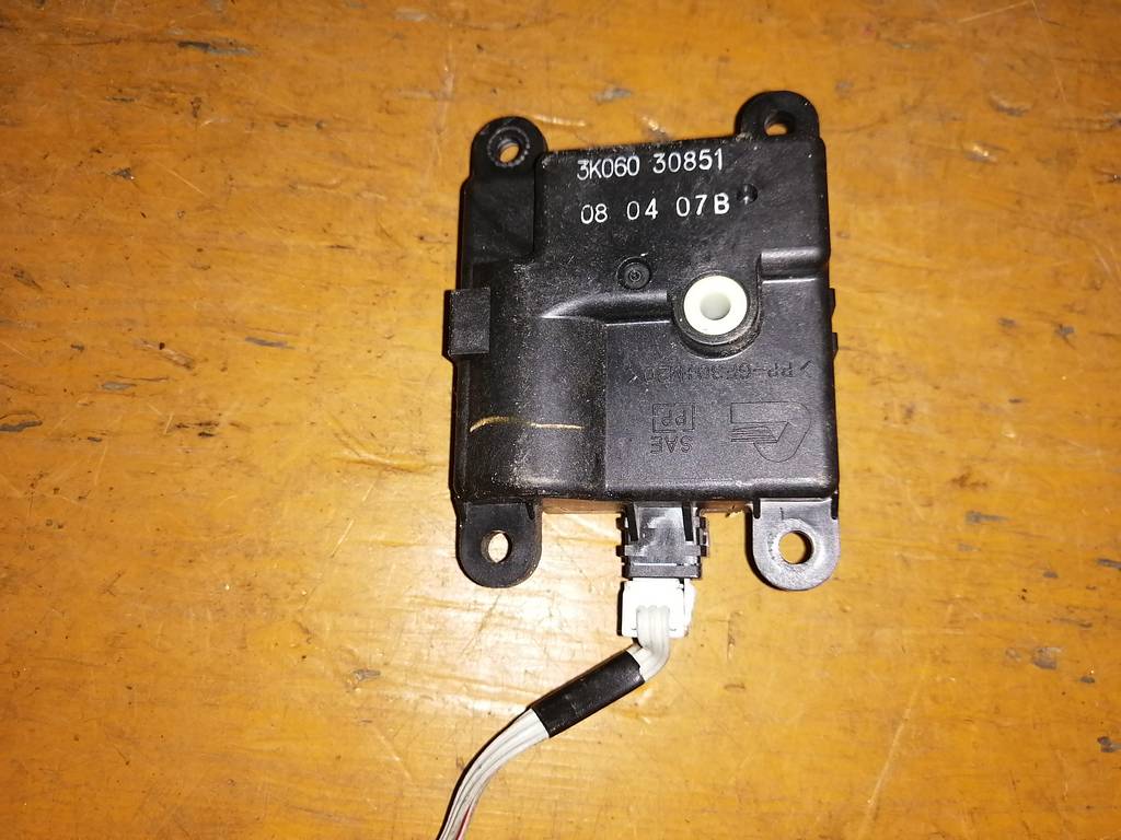 TEANA J32 СЕРВОПРИВОД ЗАСЛОНОК ПЕЧКИ 3K060 30851 Nissan Teana