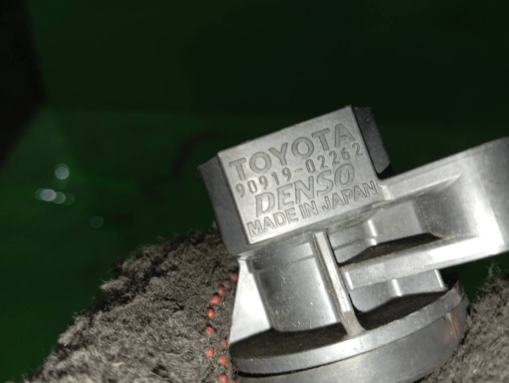 1KRFE КАТУШКА ЗАЖИГАНИЯ 90919-02262 Toyota Vitz