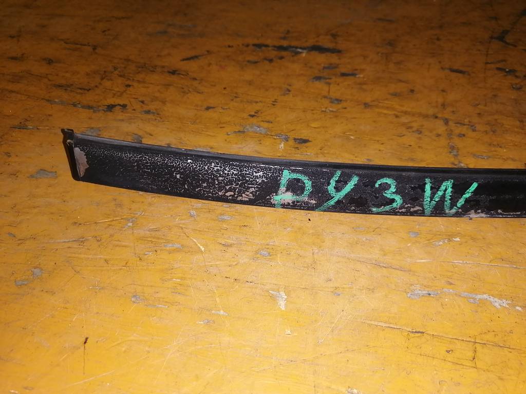 DEMIO DY3W МОЛДИНГ НА КРЫШУ ПРАВЫЙ Mazda Demio