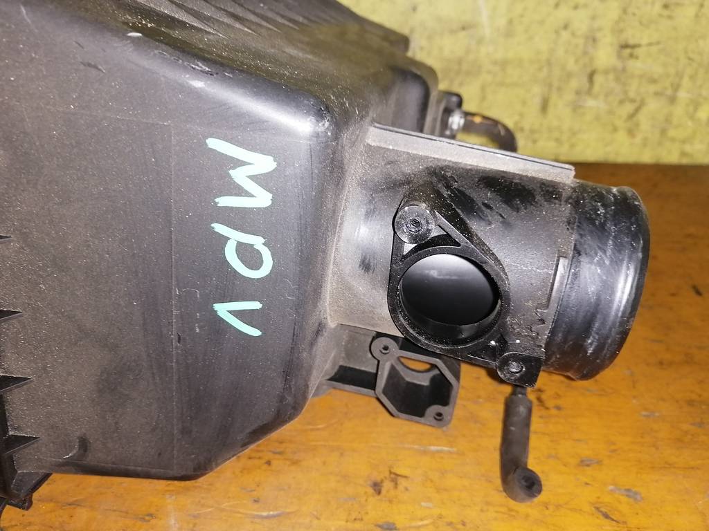 MPV LW3W КОРПУС ВОЗДУШНОГО ФИЛЬТРА Mazda MPV