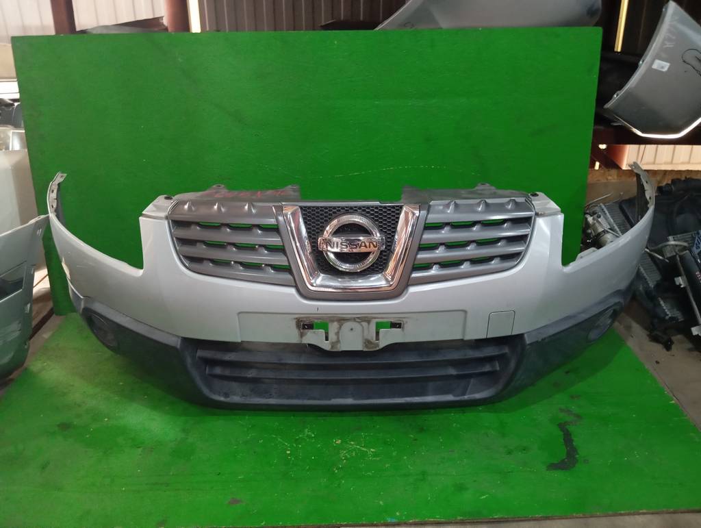 бампер Nissan Dualis