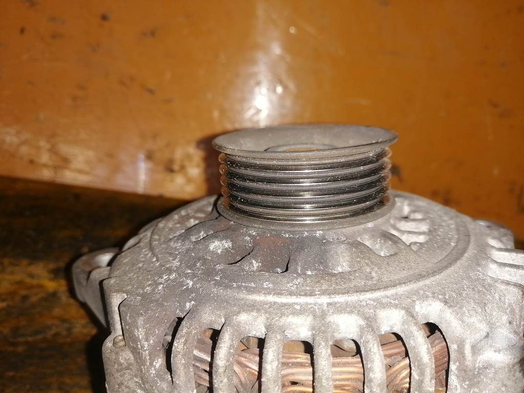 CR12DE ГЕНЕРАТОР 23100 CT00A Nissan March