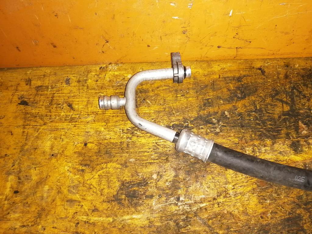 DEMIO DE3FS ШЛАНГ КОНДИЦИОНЕРА Mazda Demio