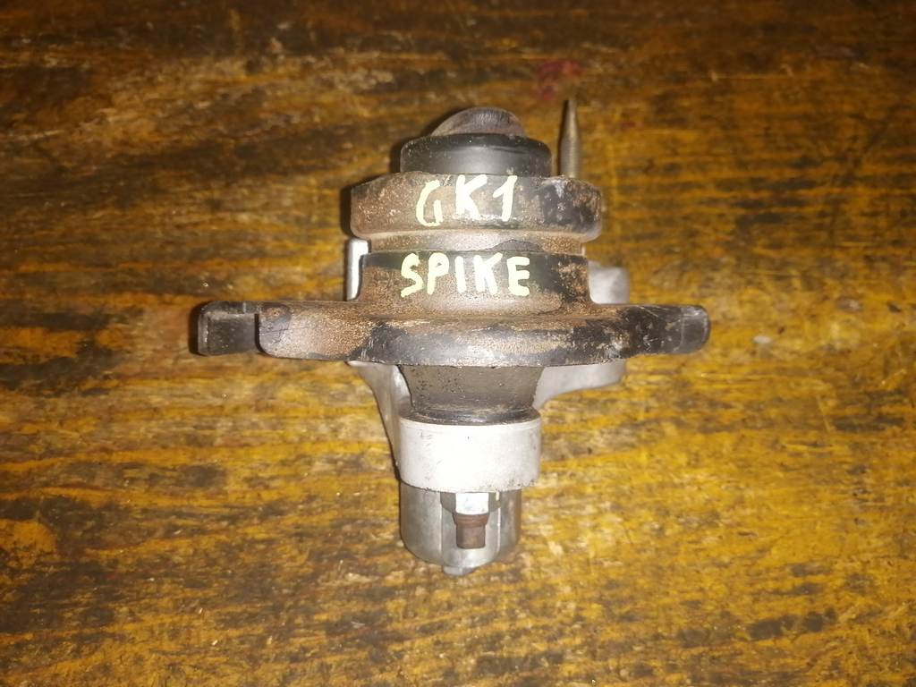 подушка двигателя Honda Mobilio Spike